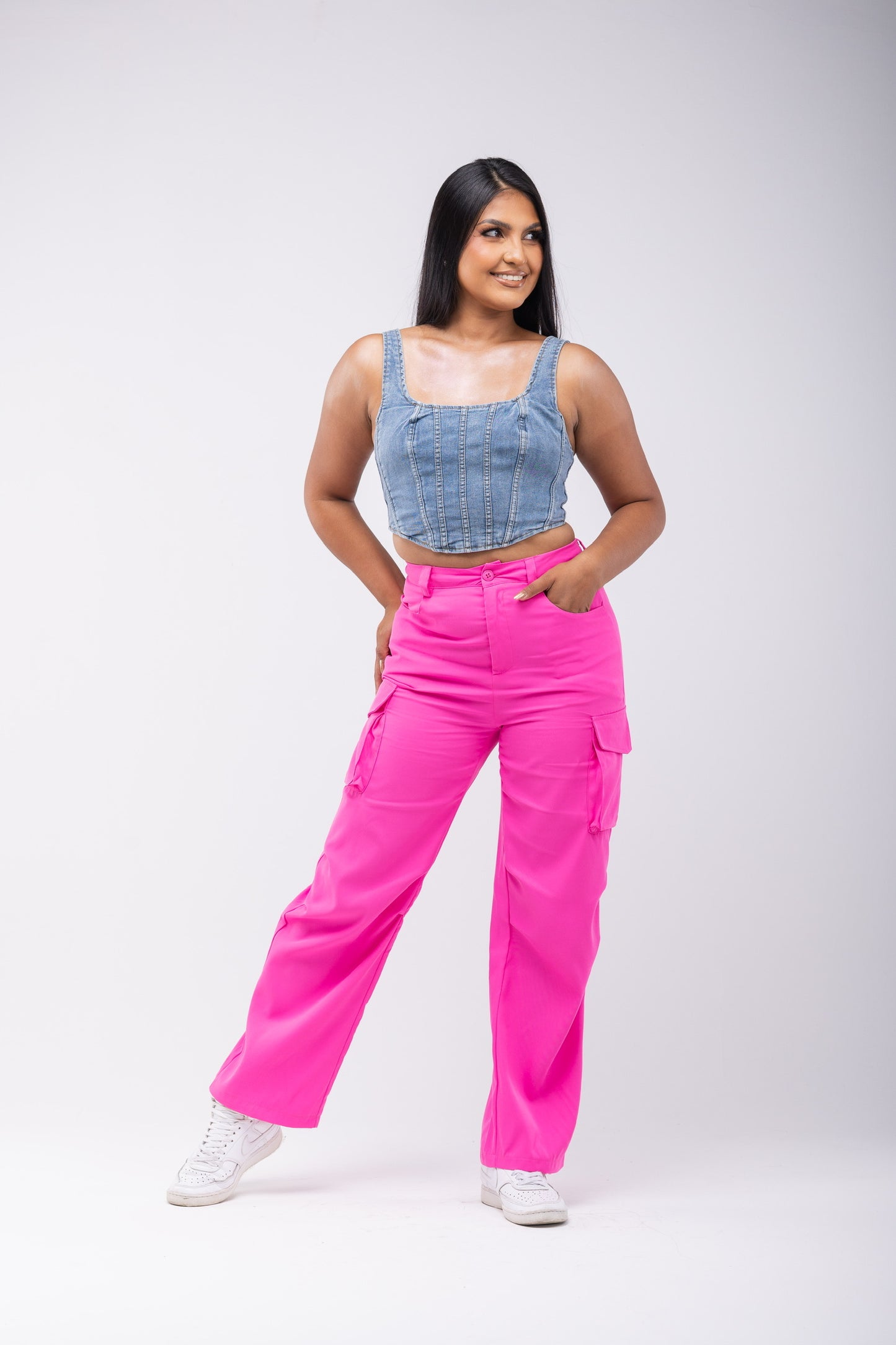 Pantalón cargo fucsia