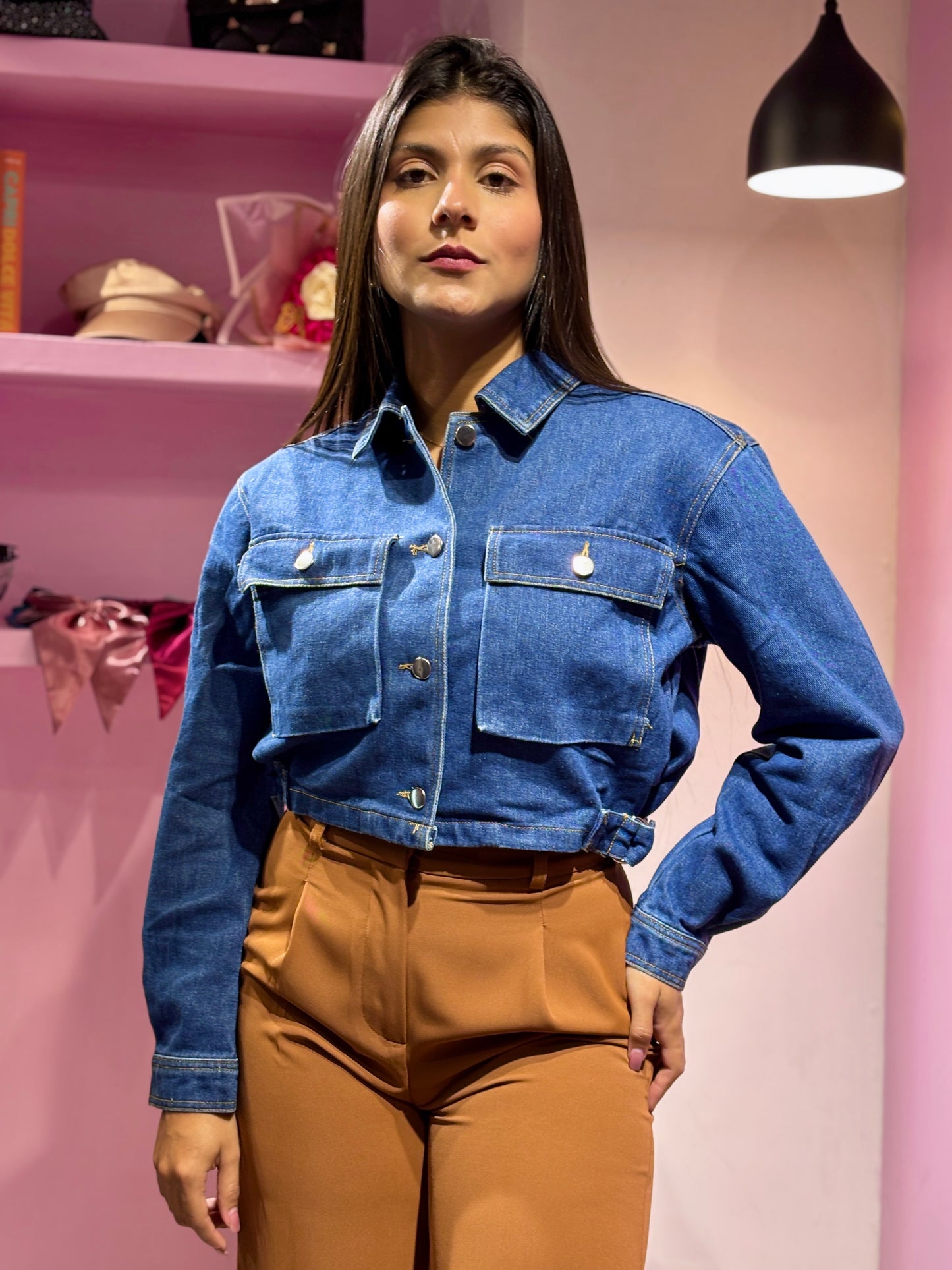 Chaqueta de jean oscura