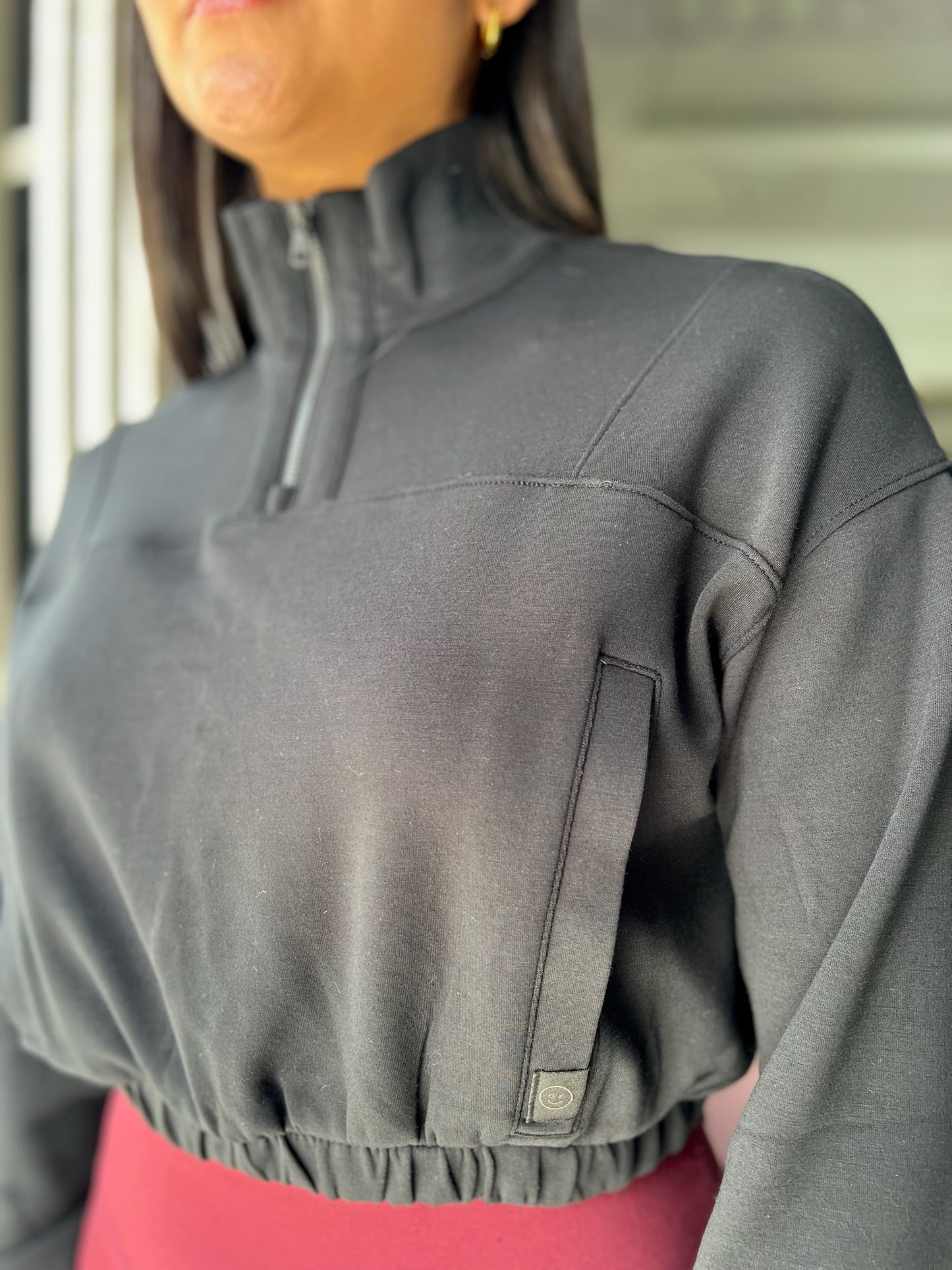 Hoodie negro cuello alto con cierre HOLLISTER