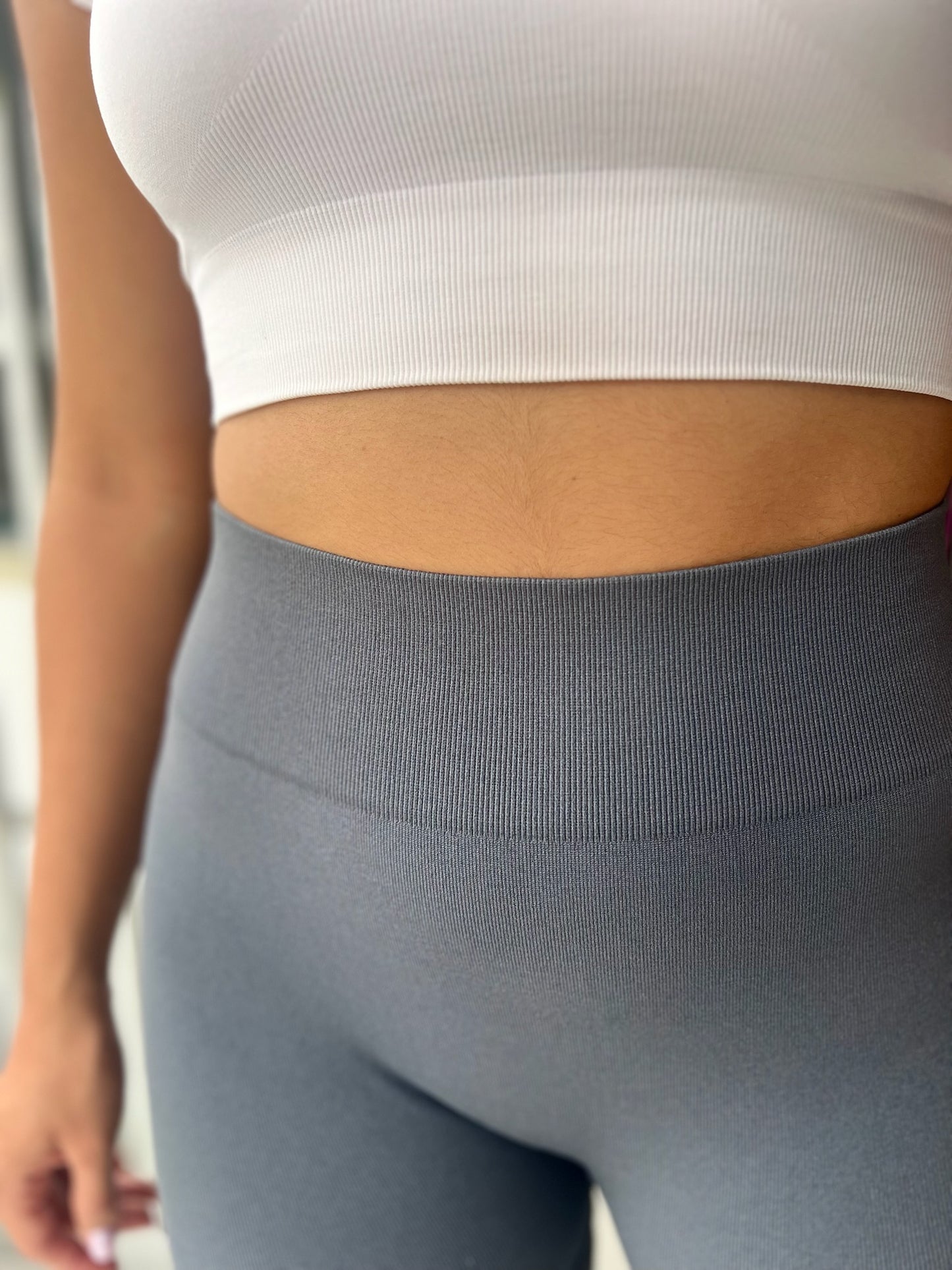 Short básico push up gris