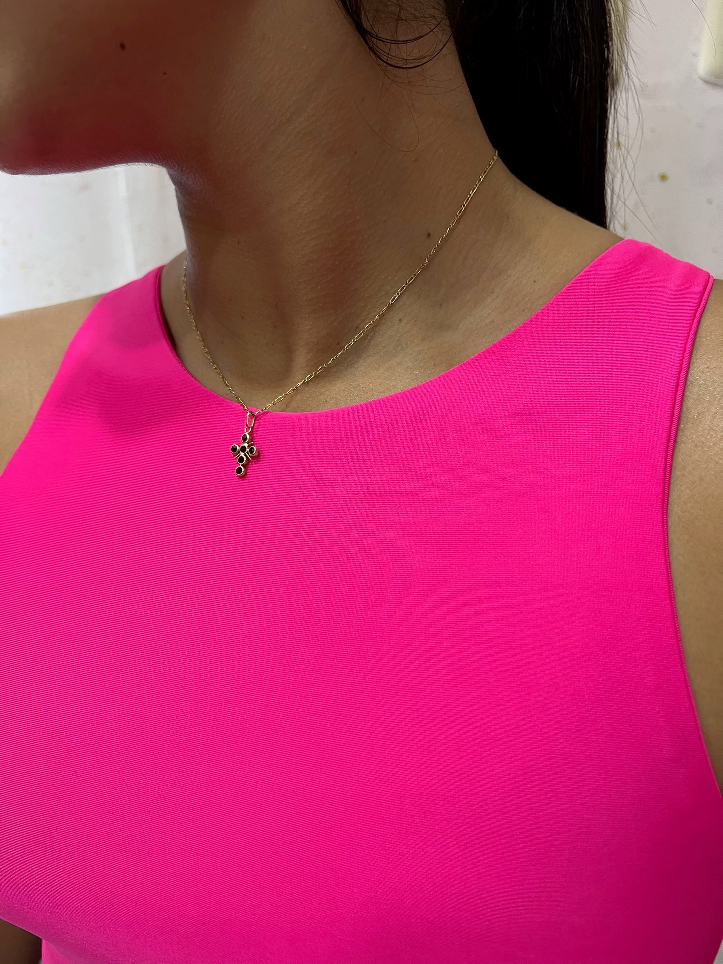 Top halter básico fucsia