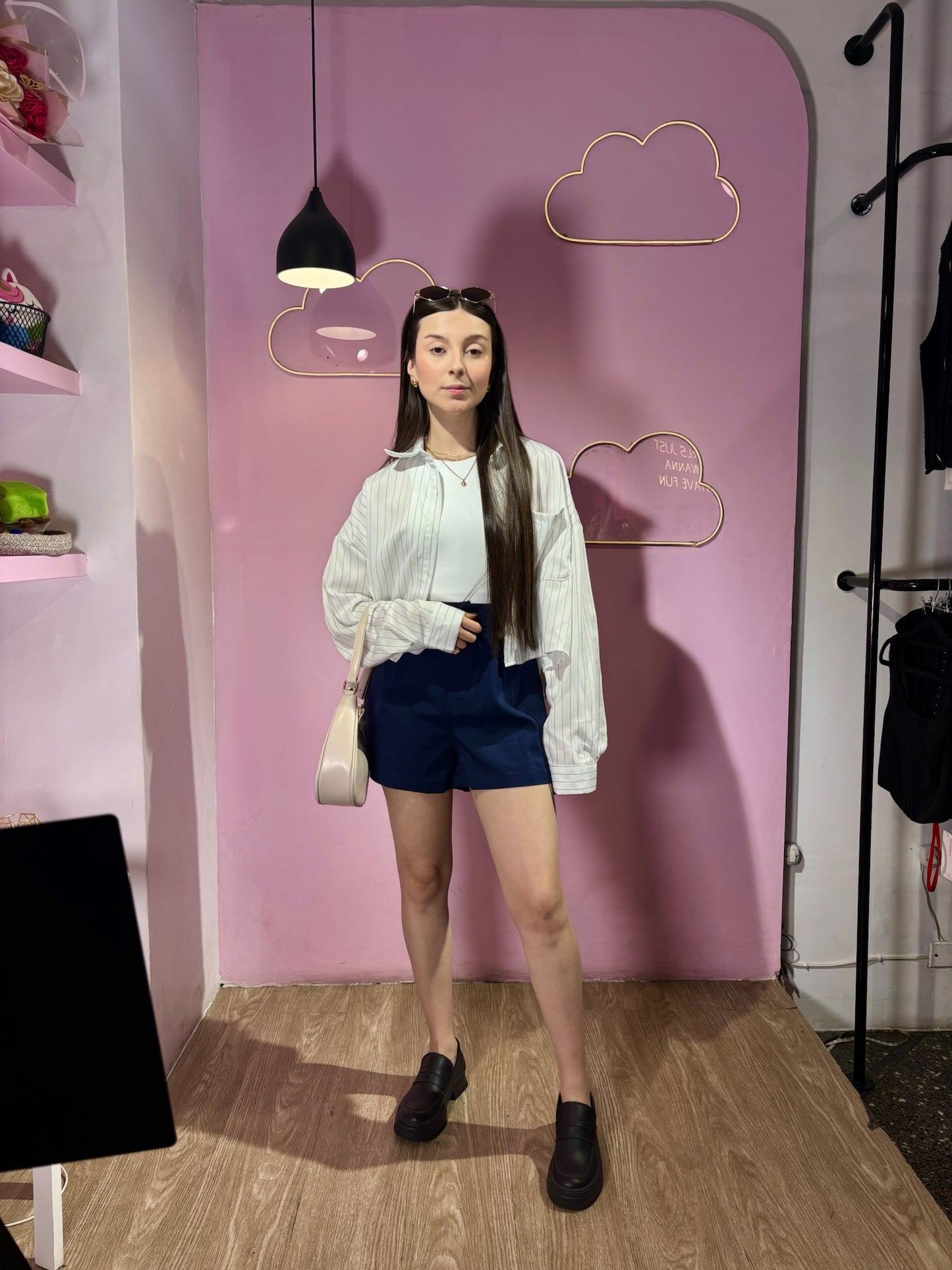 Short azul marino de botón