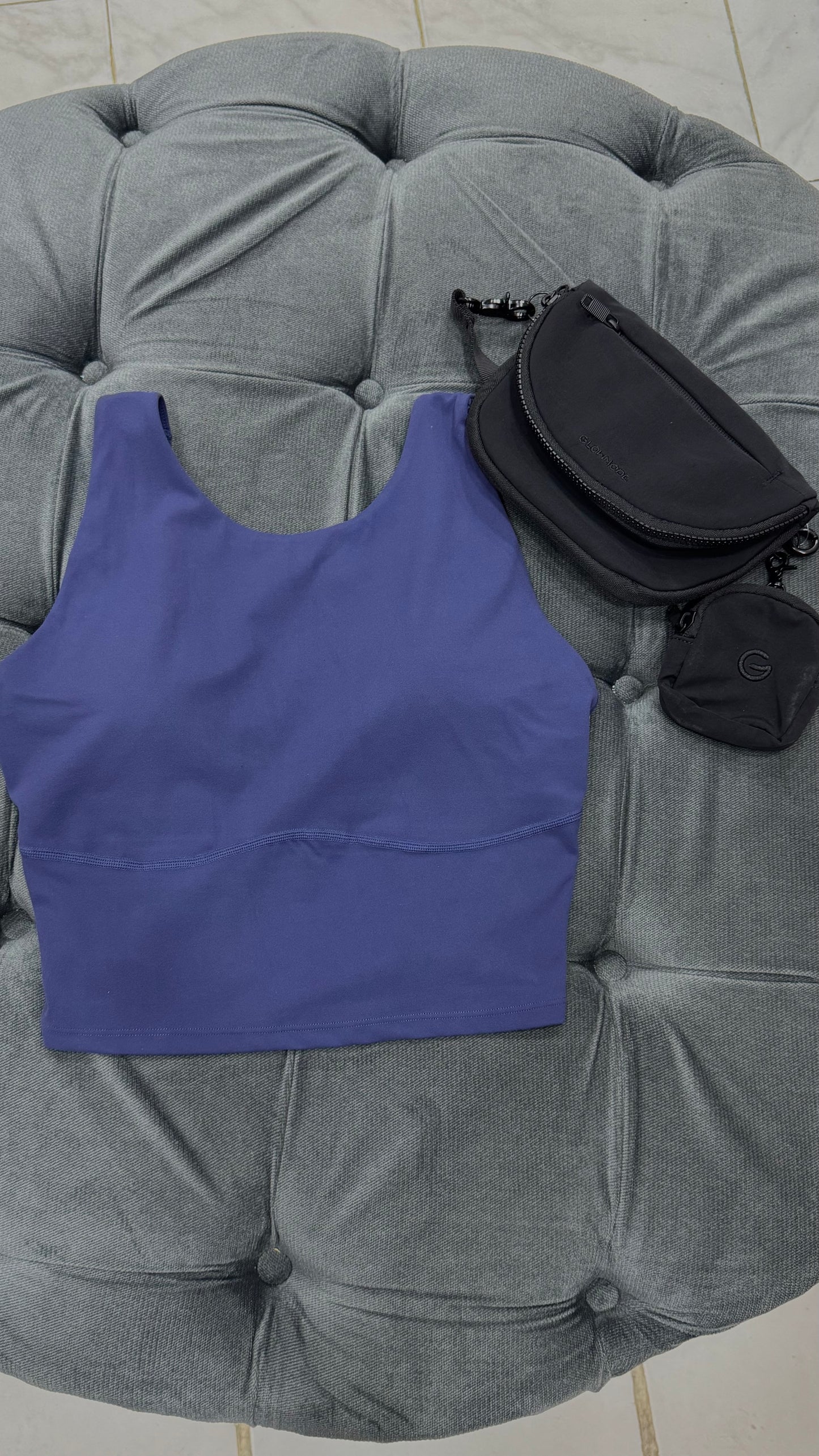 Top halter con pretina larga deportivo GLOWMODE sólido azul oscuro
