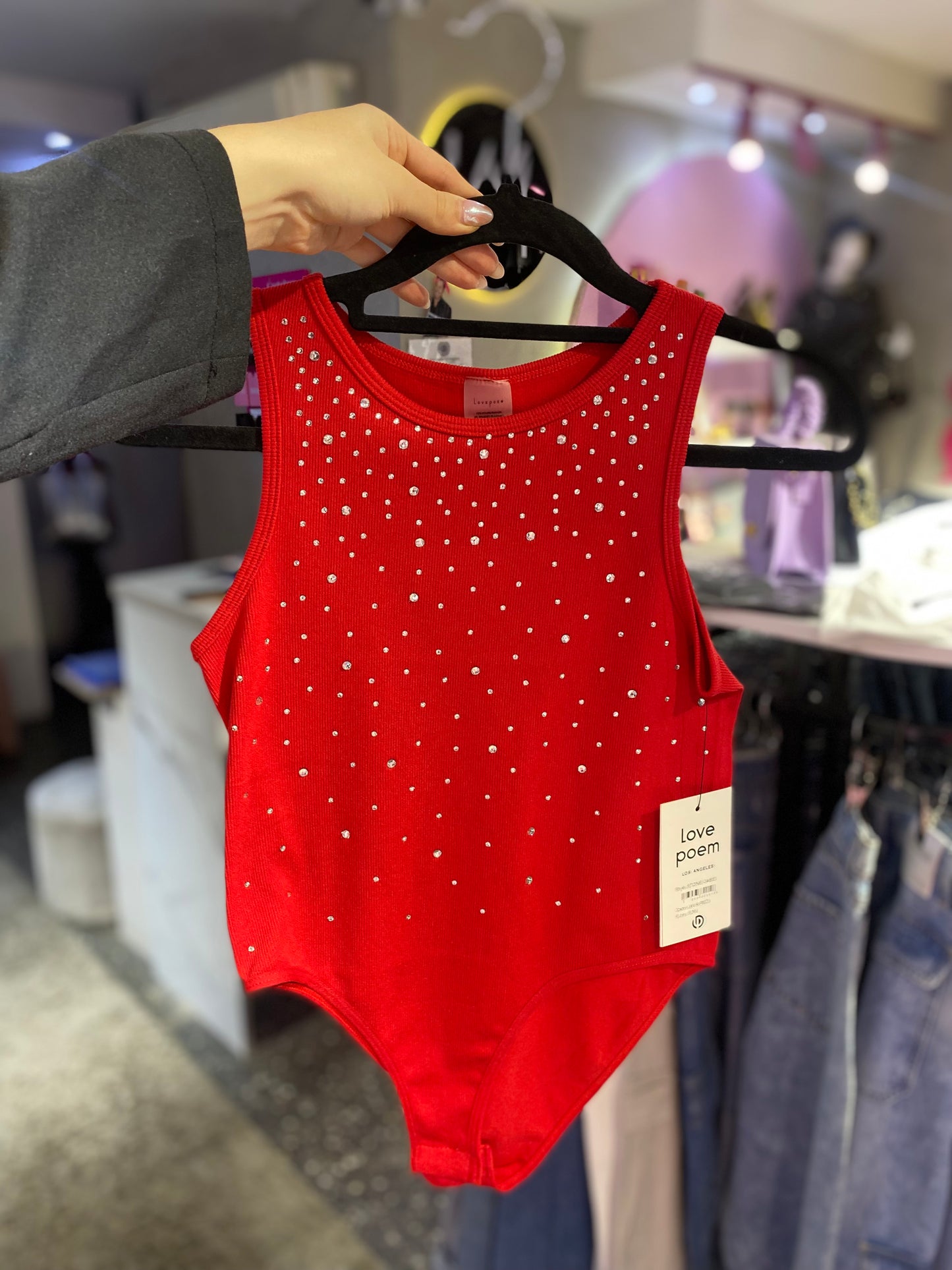 Body acanalado halter con brillos rojo