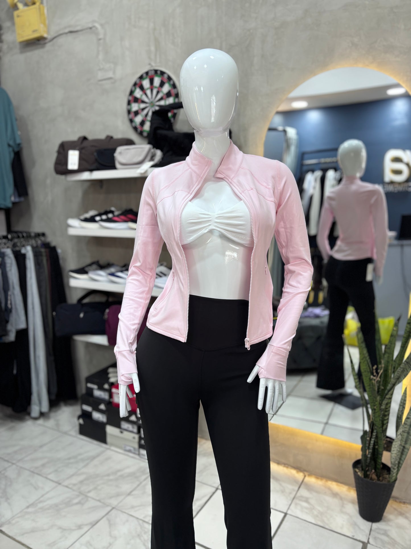 Sueter manga larga ajustado de cierre frontal deportivo GLOWMODE rosa pastel