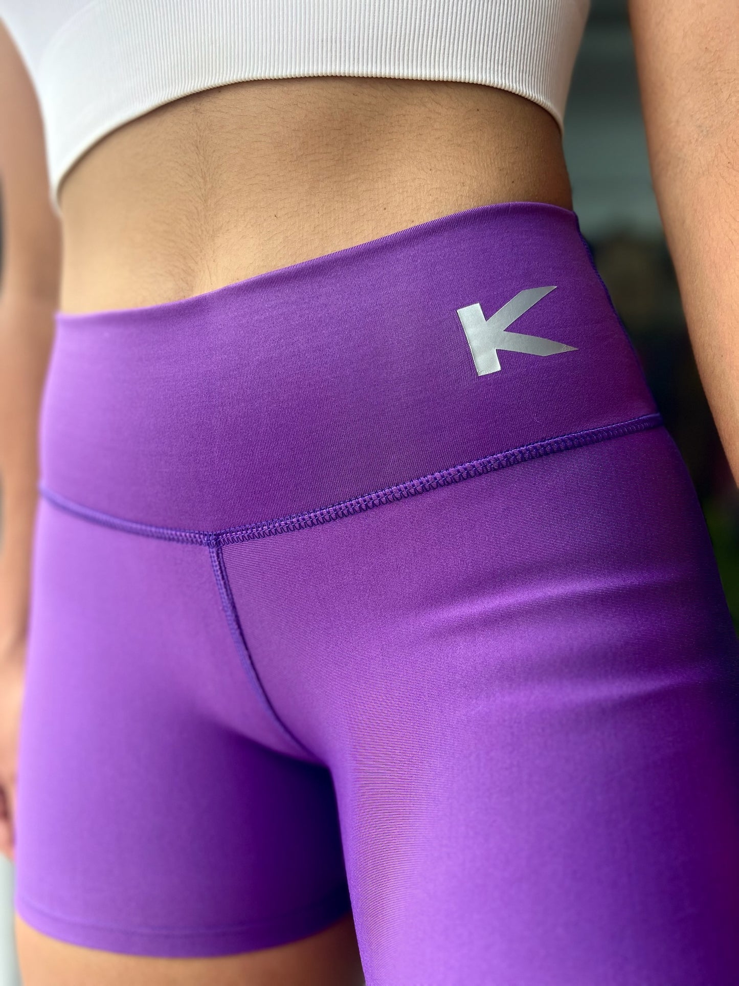 Short básico morado Kirios