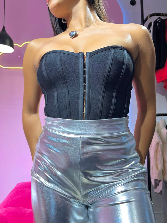 Corset escote corazón de armazón negro