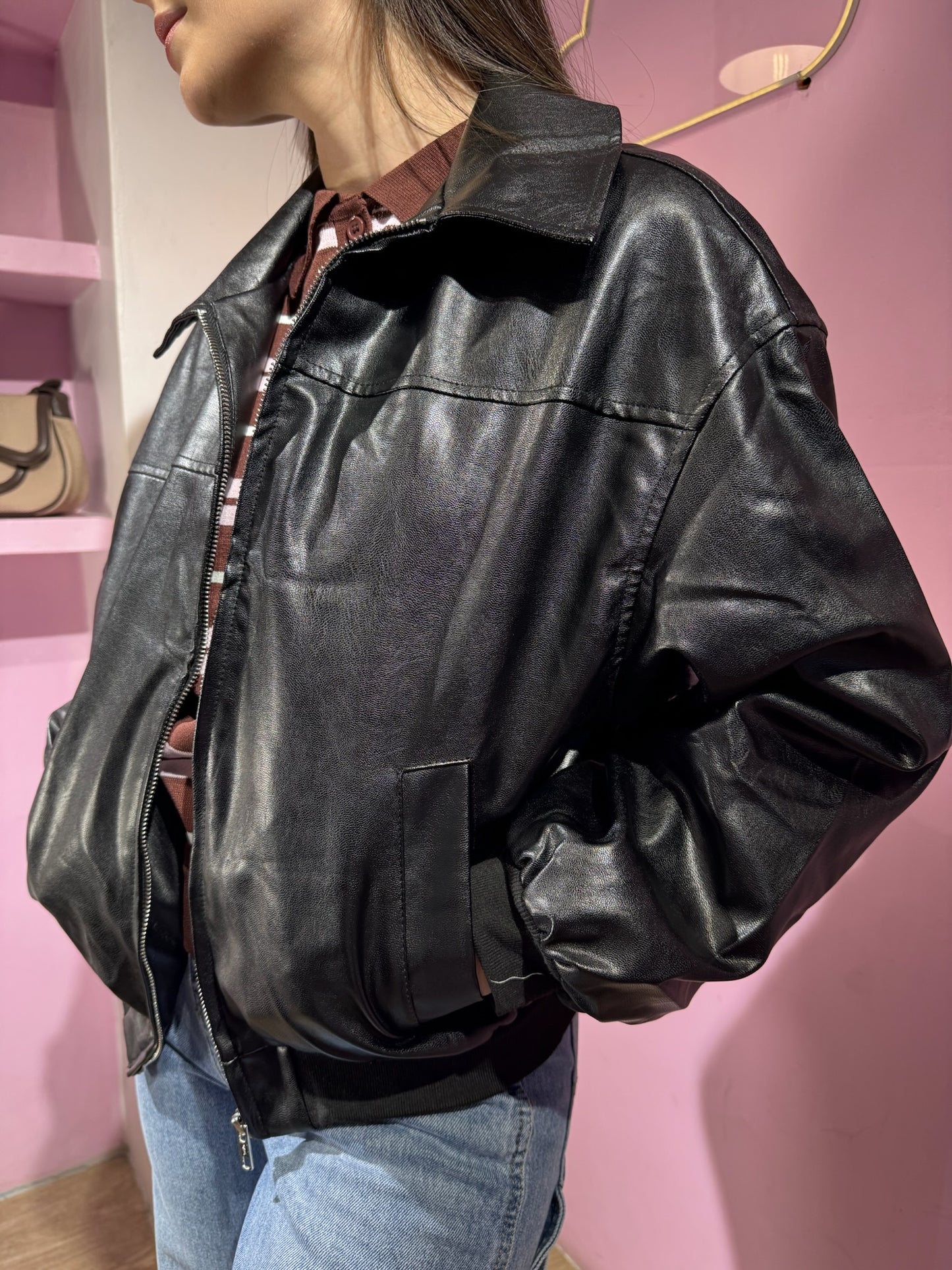 Chaqueta cuero negra vintage