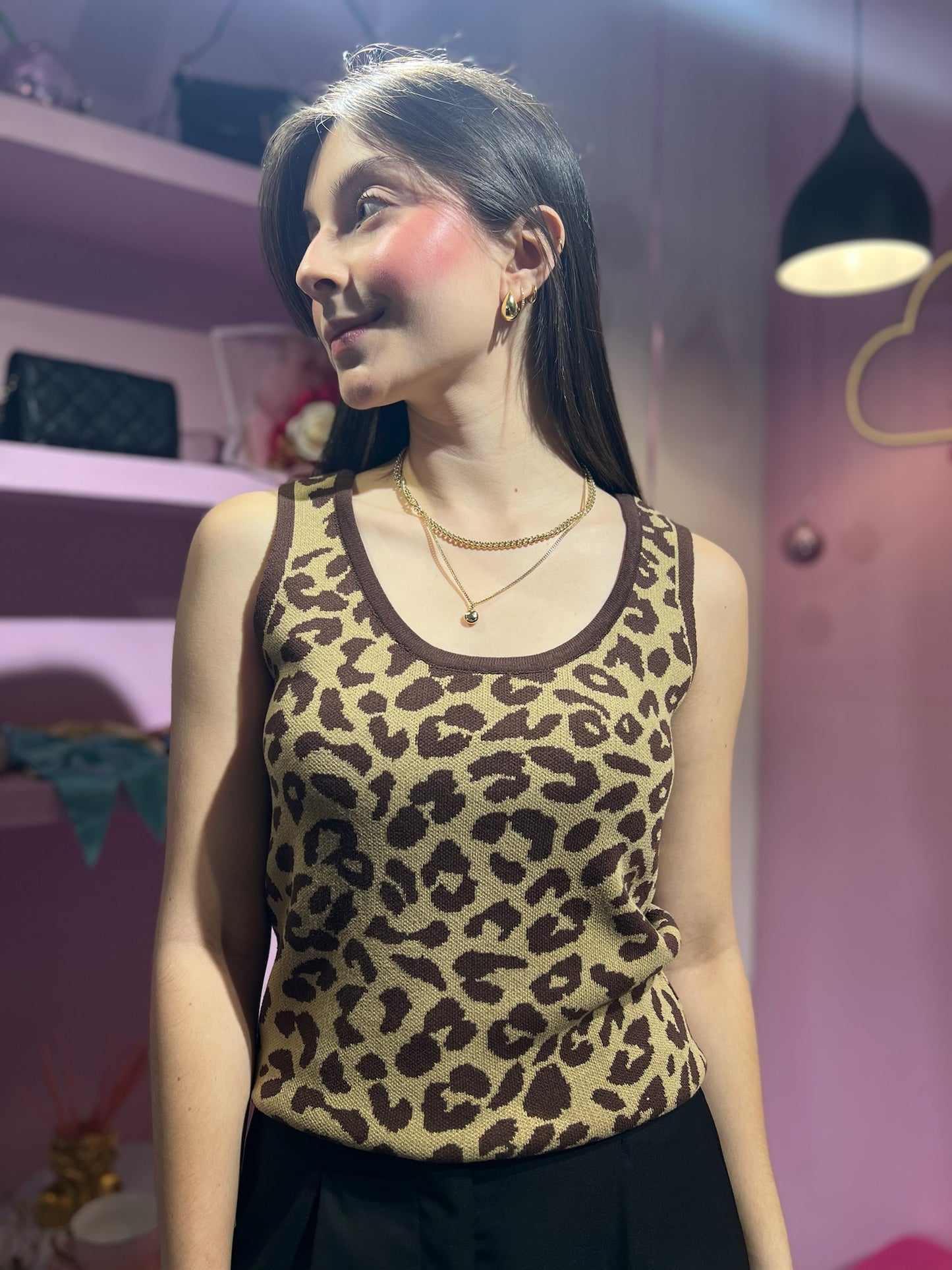 Top animal print escote redondo largo