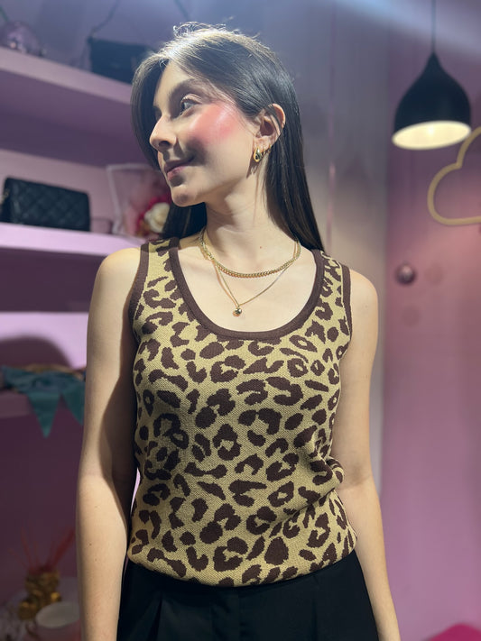 Top animal print escote redondo largo