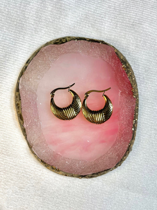 Argollas lisas contextura en el medio