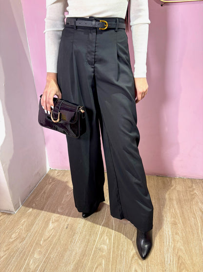 Pantalón palazzo negro con correa