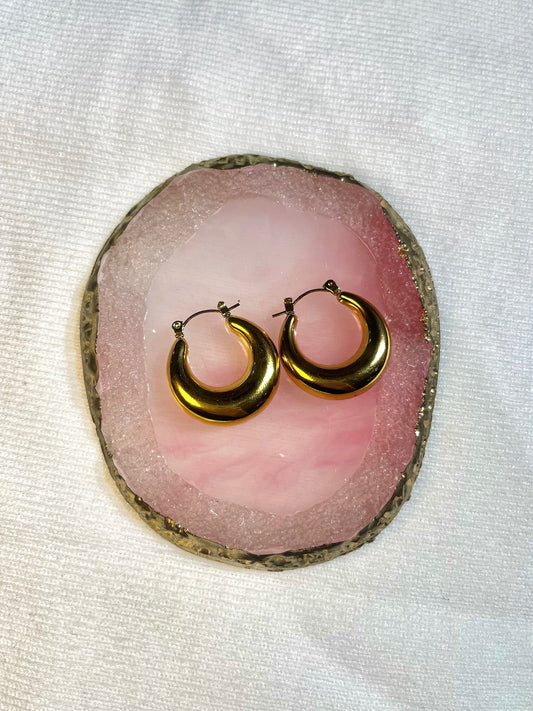 Argollas medianas doradas
