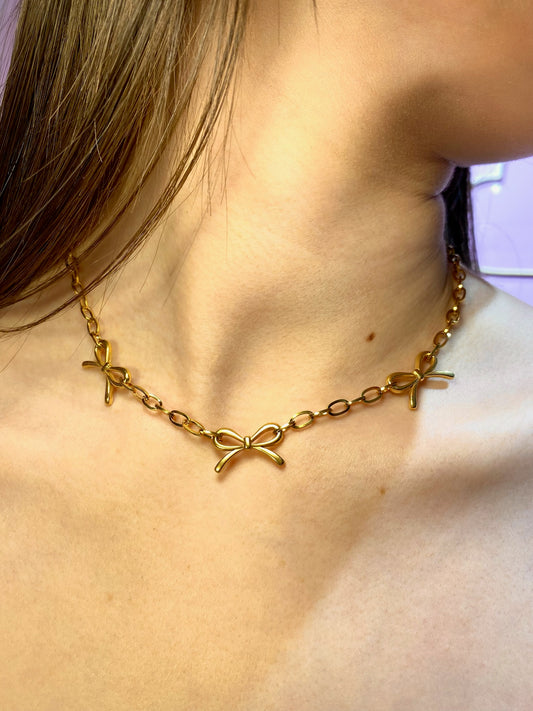 Collar de 3 lazos dorado