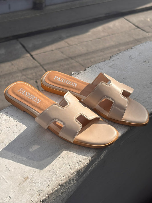 Sandalias flats beige playeras