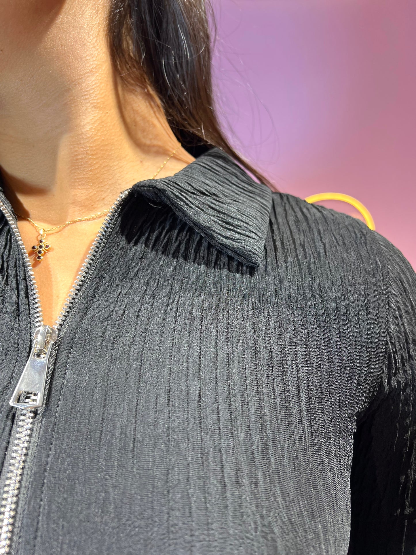 Set texturizado con top manga larga de cierre y pantalón de pretina