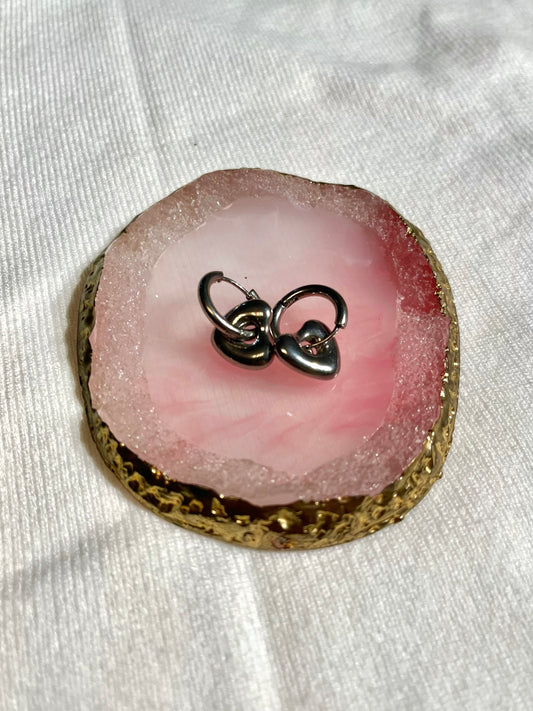 Argollas con colgante de corazón plateado
