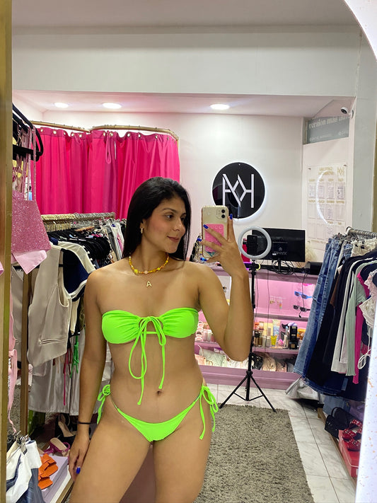 Traje de baño doble uso verde fluorescente