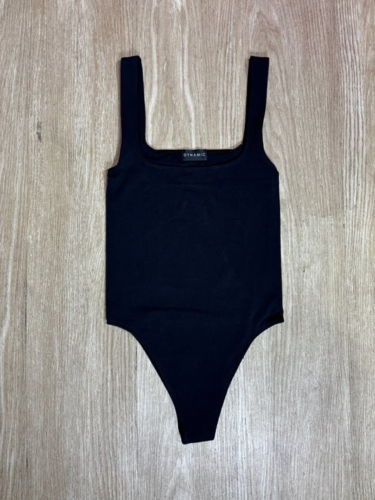 Body básico tirantes gruesos negro DYNAMIC