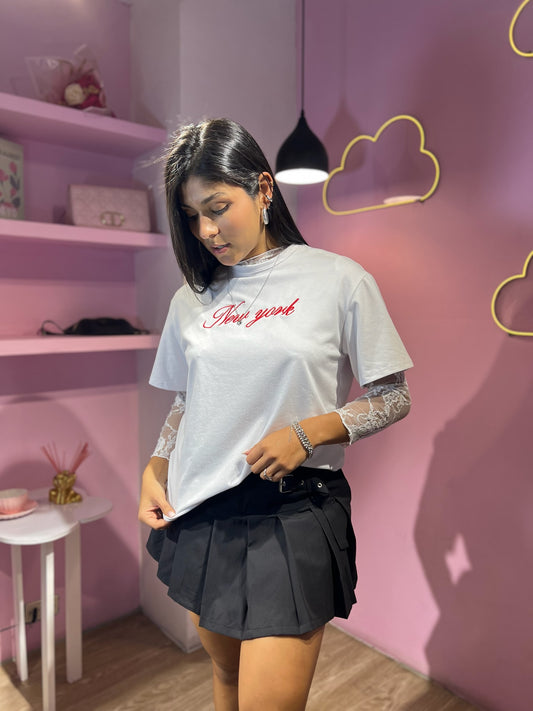 T-shirt blanca oversized letras rojas New York