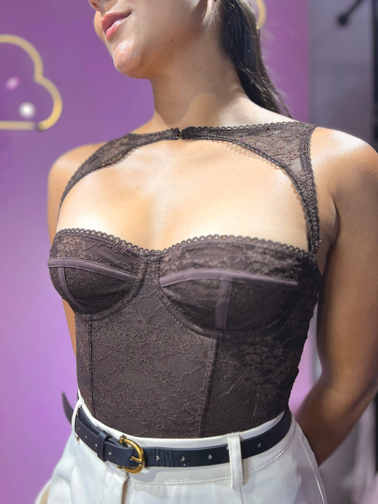 Corset de encaje con detalle en el cuello strapless marrón