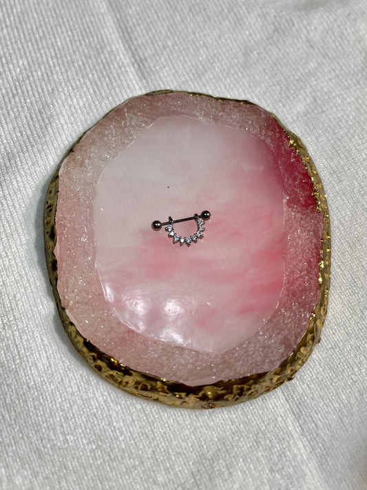 Piercing de pedrería plateado