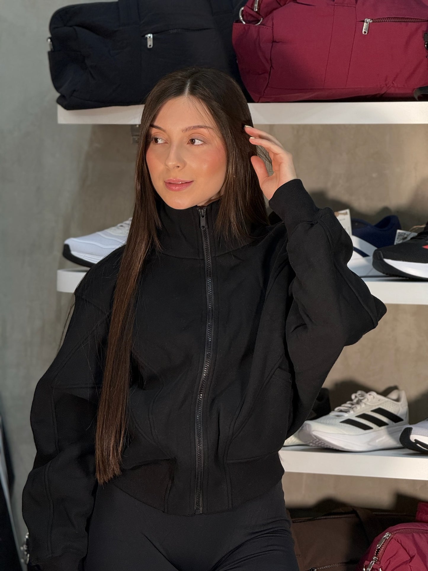 Chaqueta GLOWMODE negra