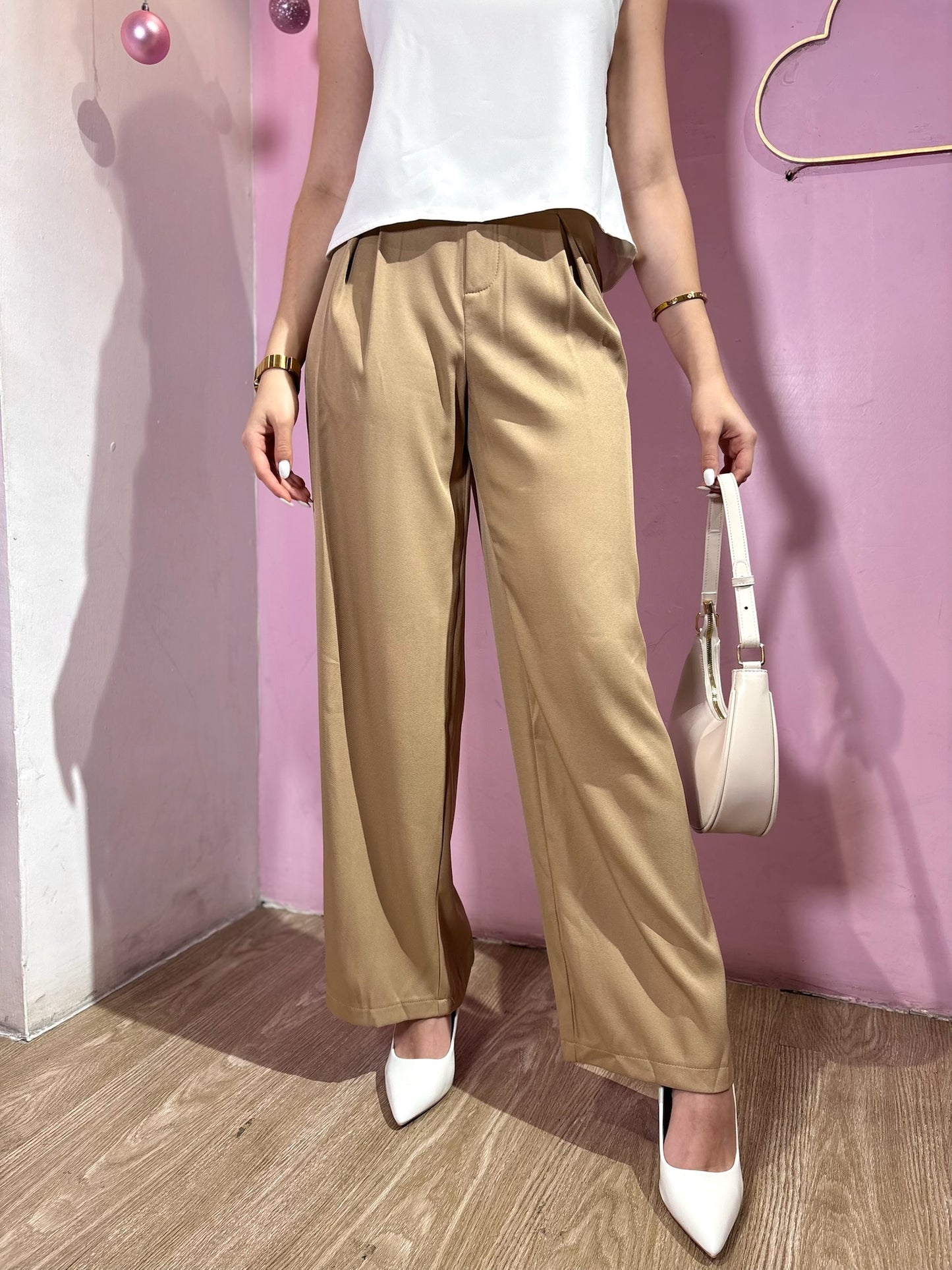 Pantalón de vestir palazzo beige de botón