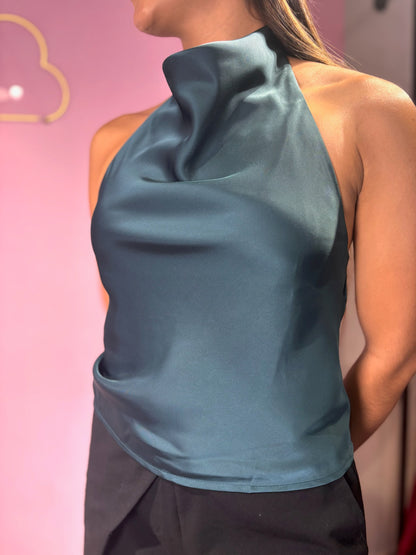 Top cuello bobo verde esmeralda espada descubierta