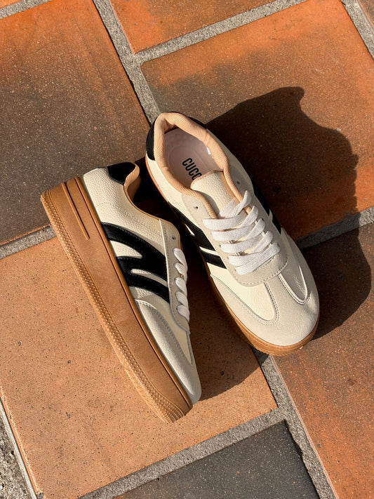 Botas inspo samba beige con rayas negras