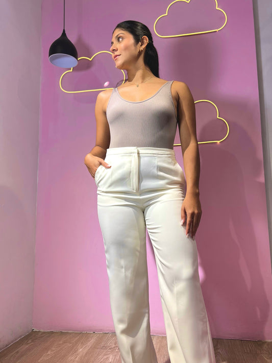 Pantalón wide leg de vestir de tonalidad crema Love Tree