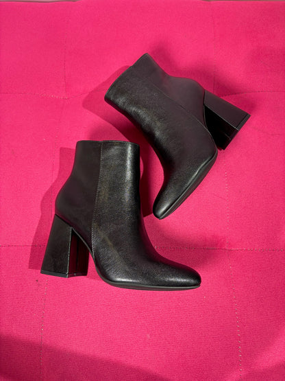 Botines stiletto negro tacón grueso