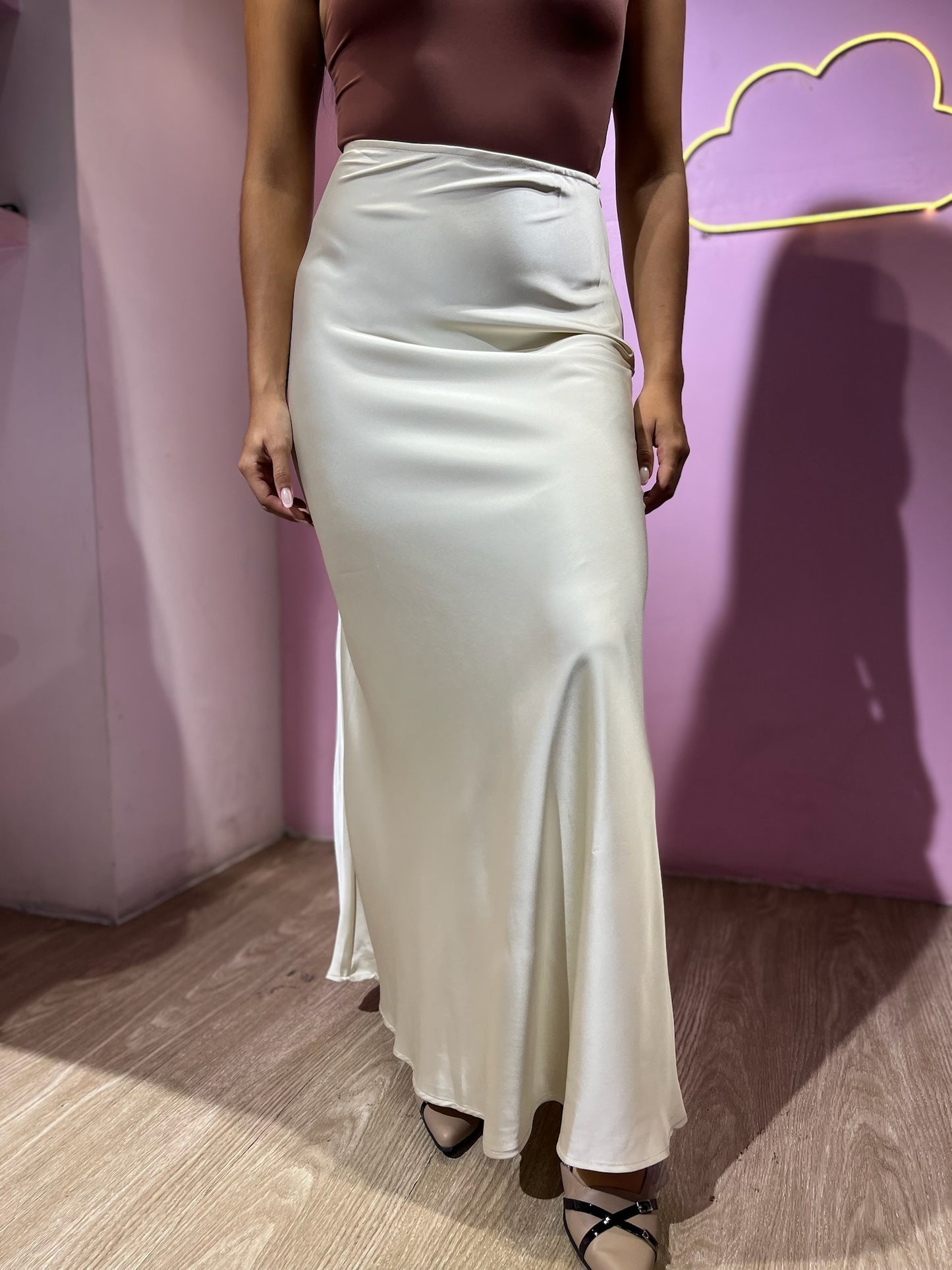 Falda larga de seda champagne