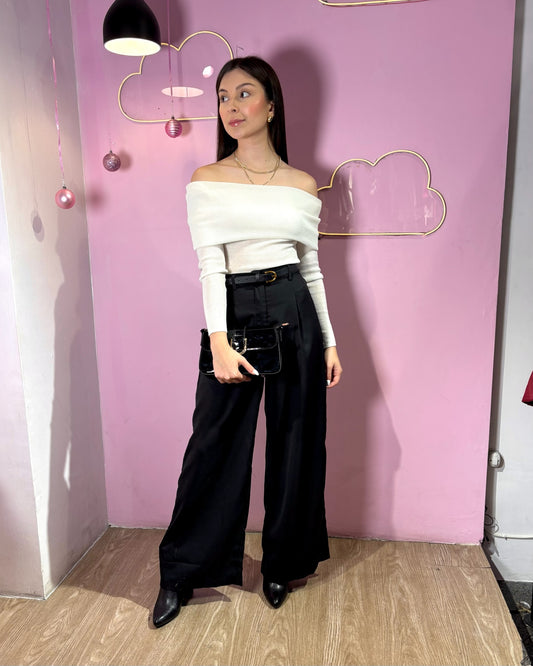 Pantalón palazzo negro con correa