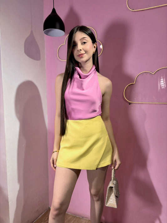 Top cuello bobo de satén rosa violeta