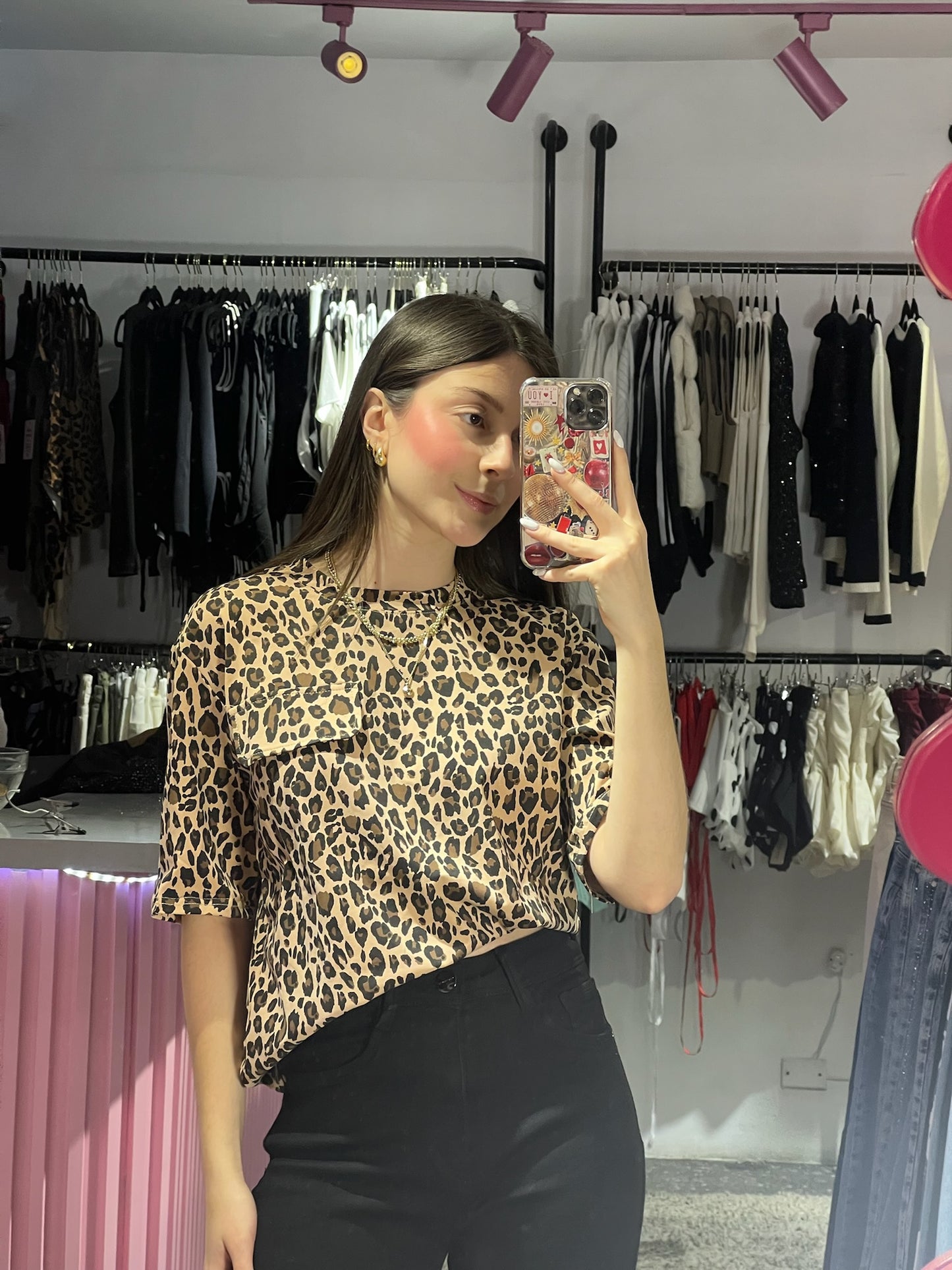 Tshirt animal print con bolsillo