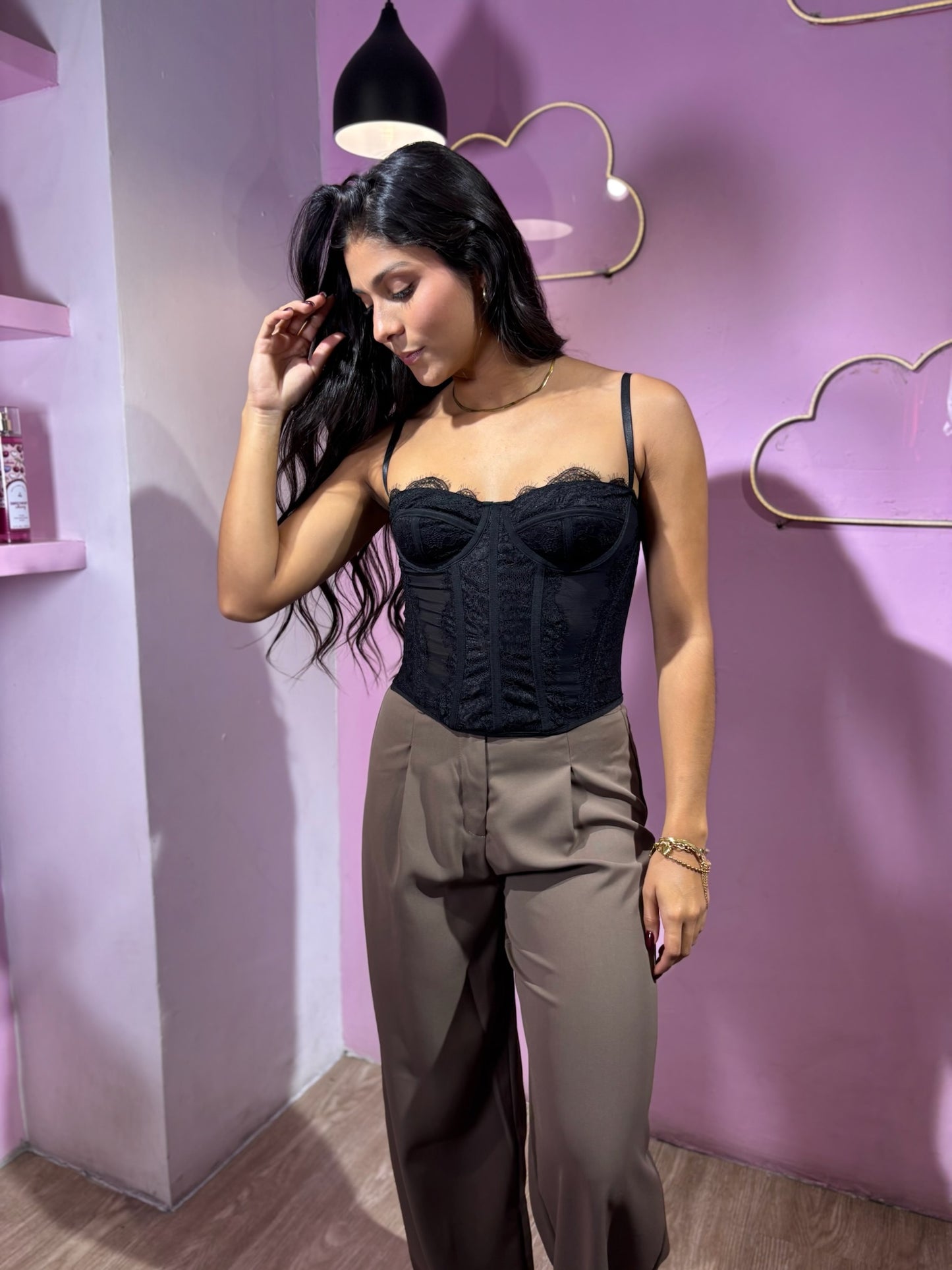 Corset de encaje negro