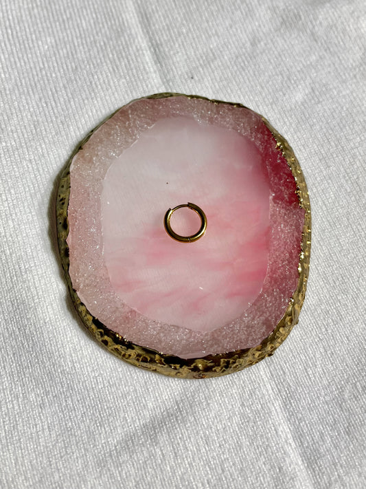 Piercing de argolla dorada mediano