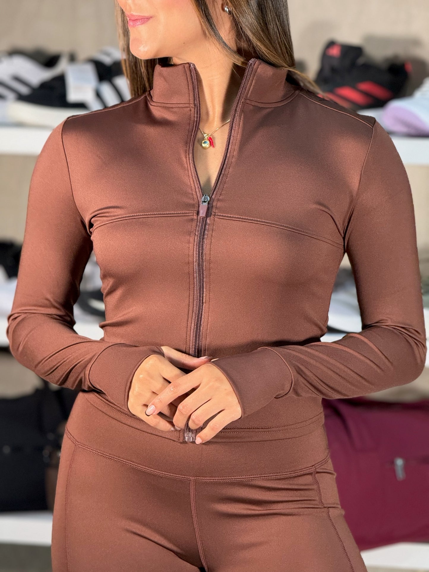 Set de suéter ajustado y legging tipo campana PINKTIP marrón