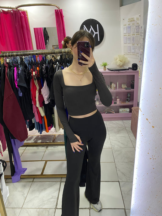 Top manga larga marrón oscuro deportivo HOLLISTER