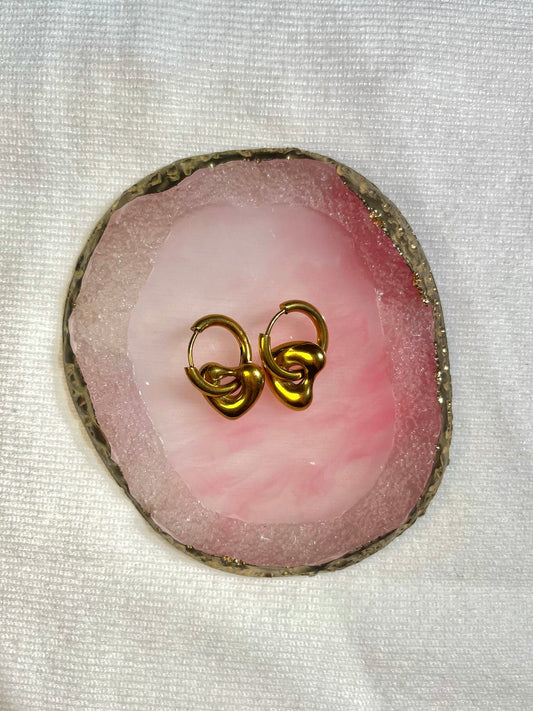 Argollas con colgante de corazón doradas