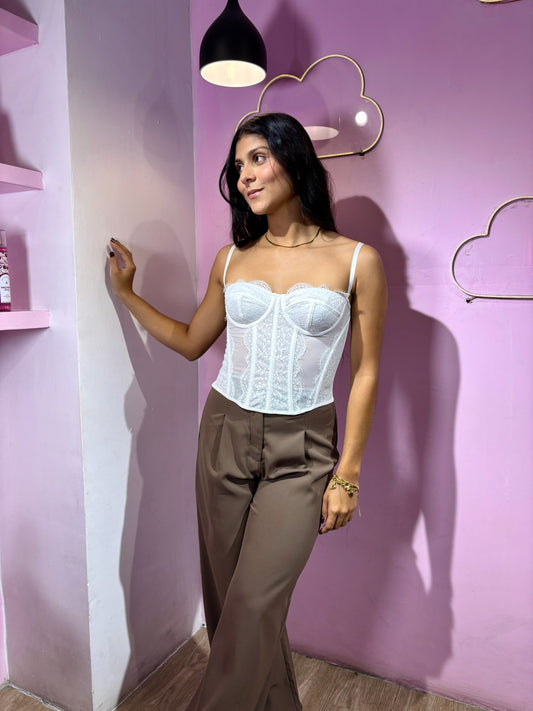 Corset de encaje blanco