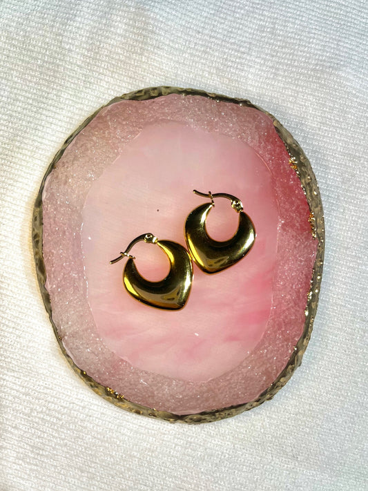 Argollas gruesas triangulares curveadas