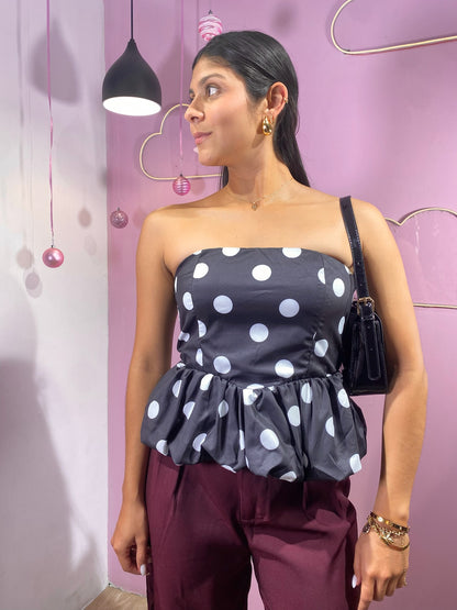Top strapless globo negro de lunares blancos