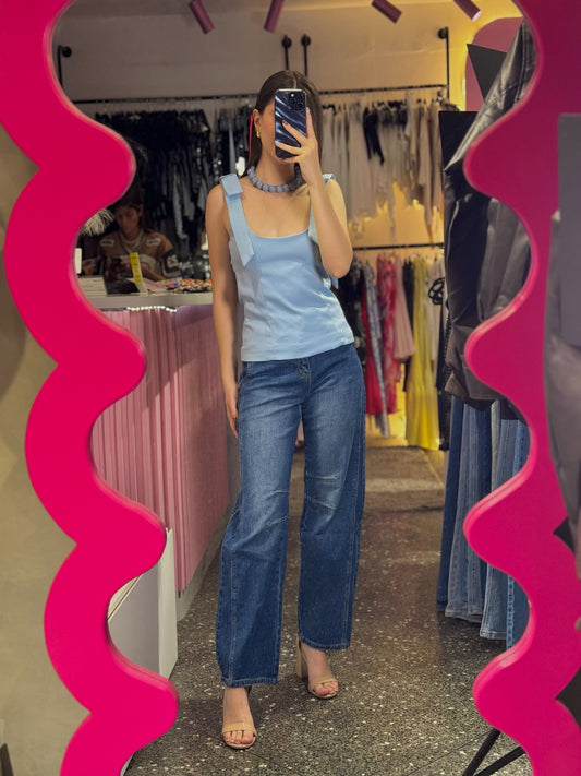Blusa escote cuadrado y lazos en los hombros corte A azul celeste