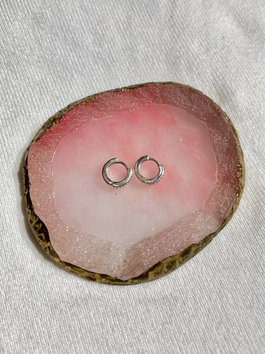 Argollas finas plateadas con pedrería XS