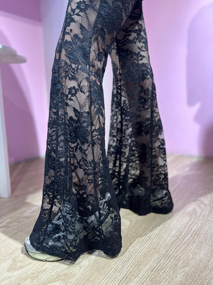 Pant de encaje acampanado negro