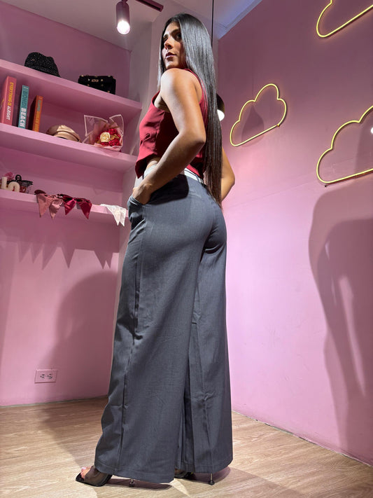 Pantalón de vestir palazzo gris con doble pretina blanca