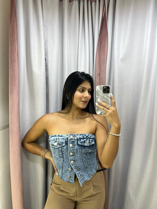 Top strapless de jean con botones
