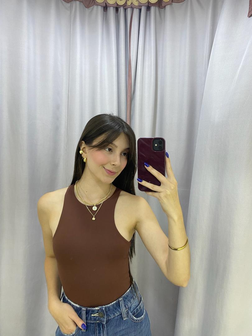 Body halter básico marrón